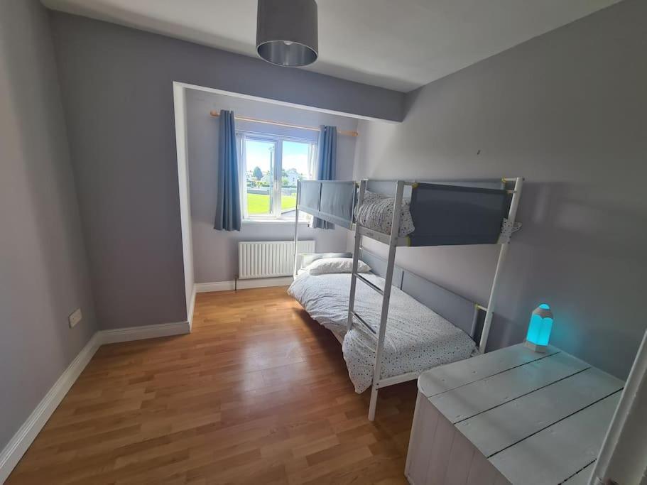 Bundoran Seaside Stays House - Wifi, Large Spacious Home Eksteriør billede