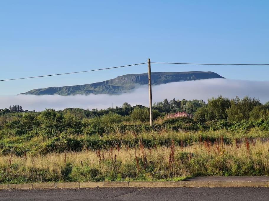Bundoran Seaside Stays House - Wifi, Large Spacious Home Eksteriør billede