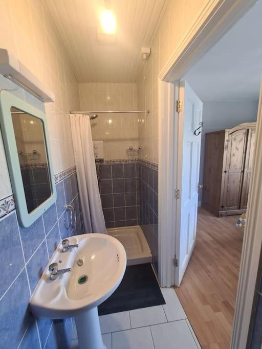 Bundoran Seaside Stays House - Wifi, Large Spacious Home Eksteriør billede