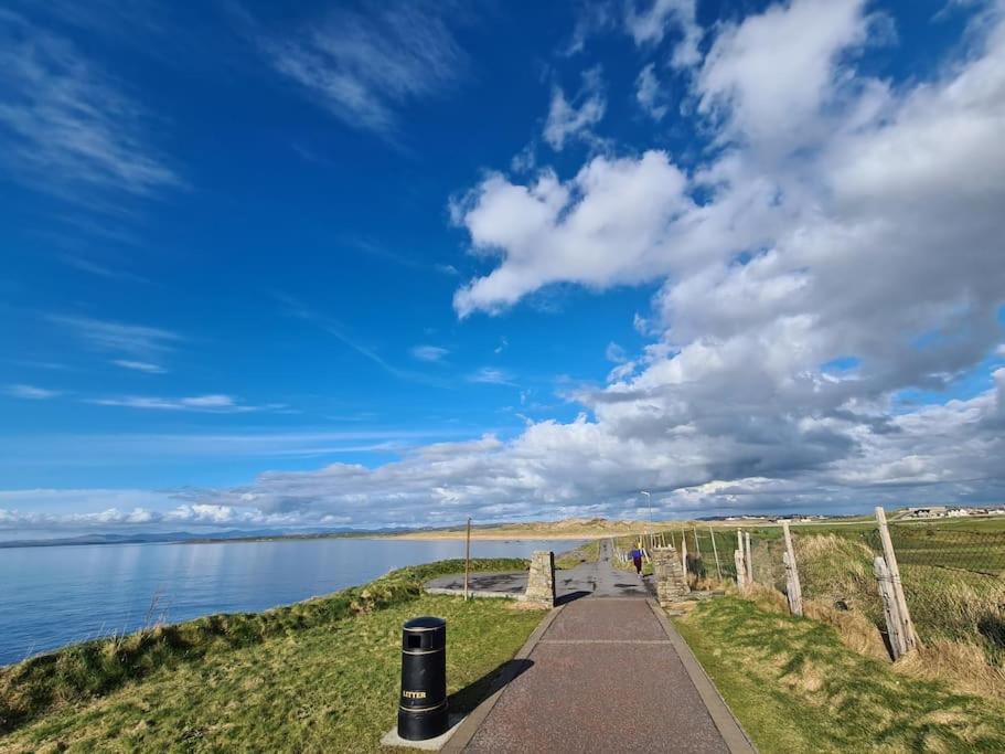 Bundoran Seaside Stays House - Wifi, Large Spacious Home Eksteriør billede