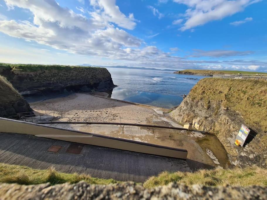 Bundoran Seaside Stays House - Wifi, Large Spacious Home Eksteriør billede