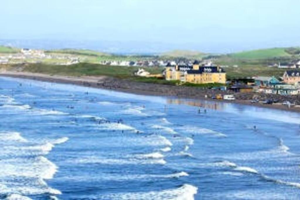 Bundoran Seaside Stays House - Wifi, Large Spacious Home Eksteriør billede