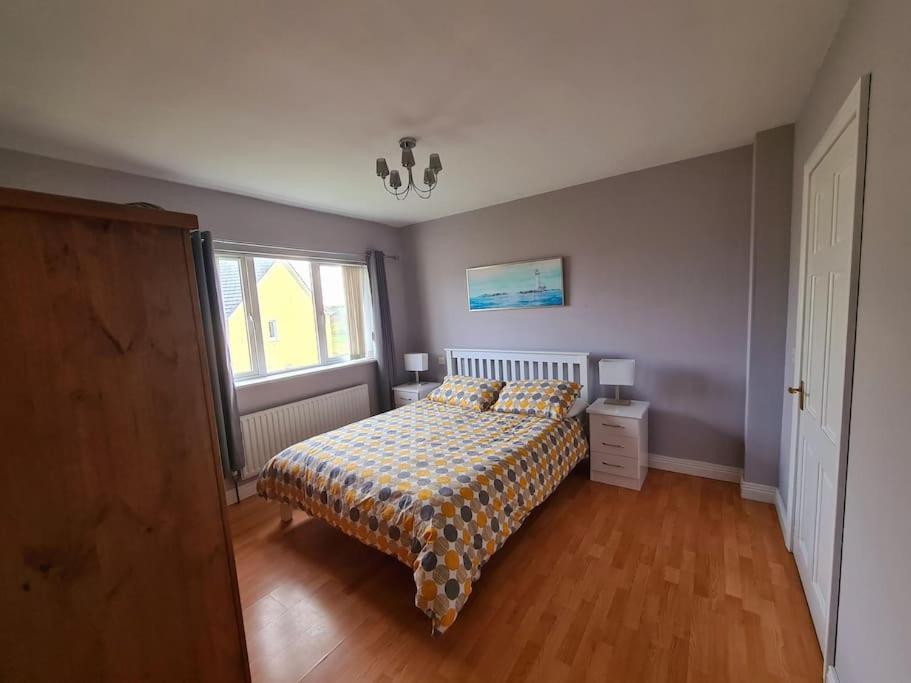 Bundoran Seaside Stays House - Wifi, Large Spacious Home Eksteriør billede