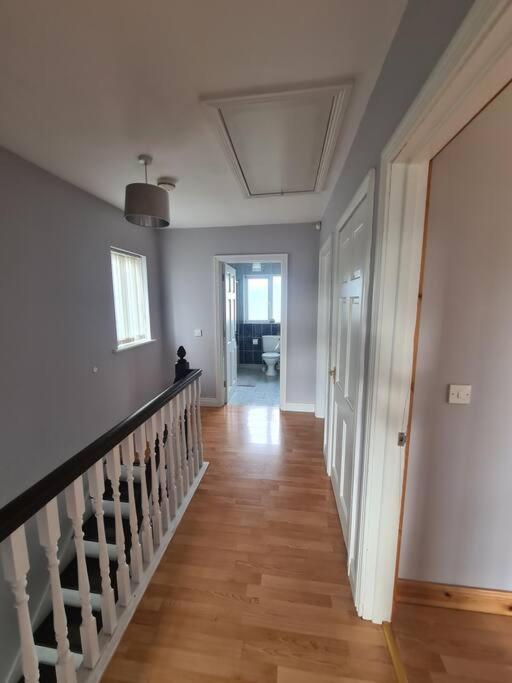 Bundoran Seaside Stays House - Wifi, Large Spacious Home Eksteriør billede